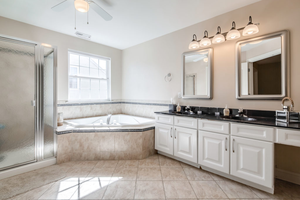 Bathroom with Dual vanity bath and shower at Blackwood Sober Living Home for Women