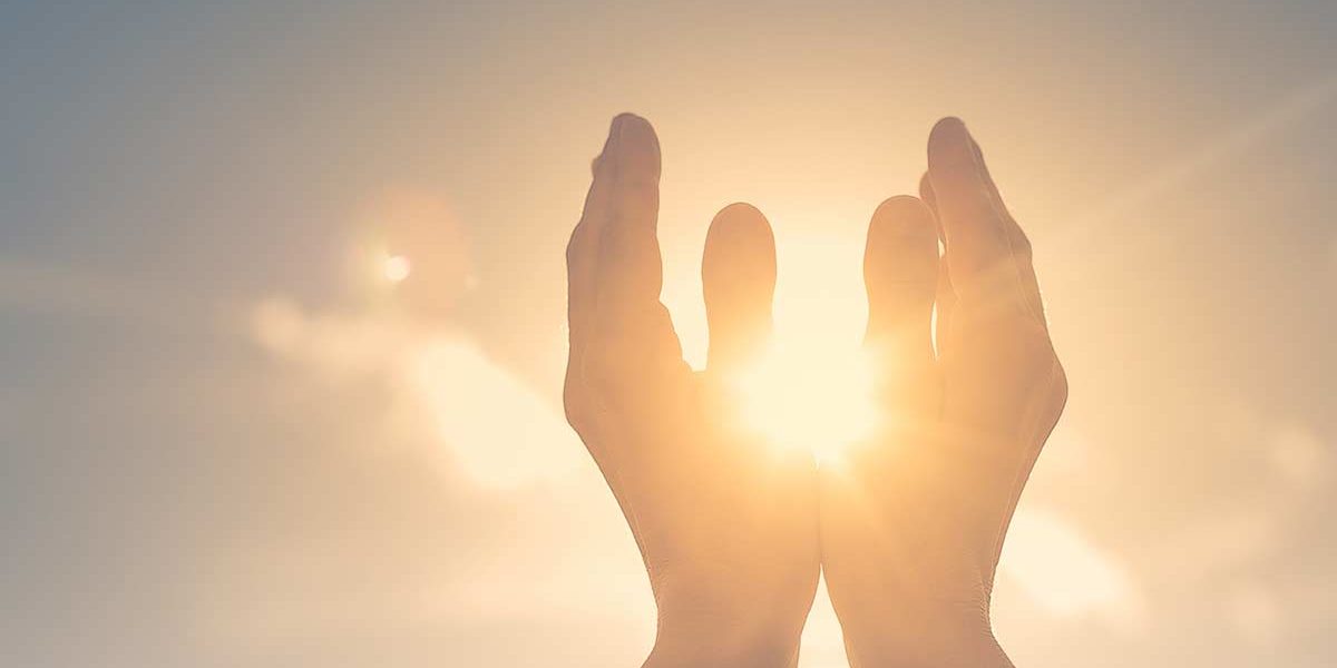 How-Can-You-Clear-Your-Mind- Person Mediating To Clear Their Mind In Recovery